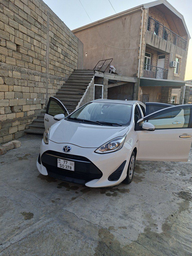 Toyota Aqua, 1.5 L, 0.87 kWh, 2018 il, 112 000 km 77-SO-378 — Avtomobillər, Bakı
