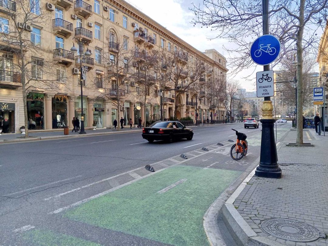 İcarəyə verilir 1 otaqlı köhnə tikili 53 m² — Mənzil, Bakı (2)