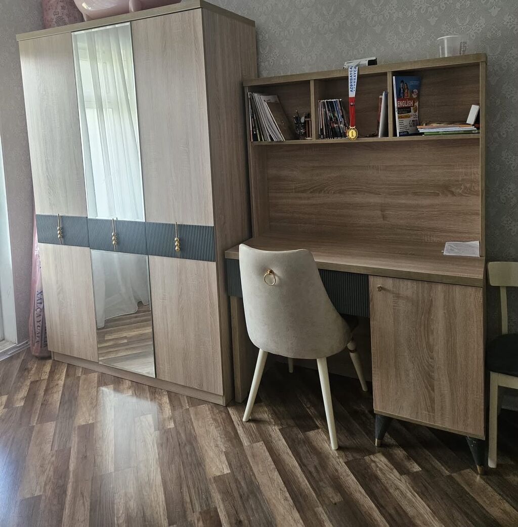 Usaq otagi mebeli 1200 azn Iki eded kravat yazi masasi 1 eded — Mebel, Bakı (2)