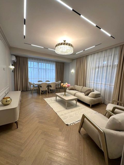Satılır 3 otaqlı yeni tikili 115 m² — Bakı