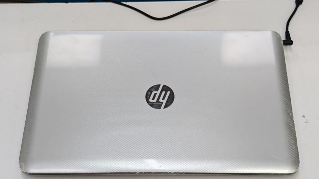 HP pavilion 15 Ram - 8 GB Yaddaş - 120 GB SSD Windows 10 — HP, Şəki (3)