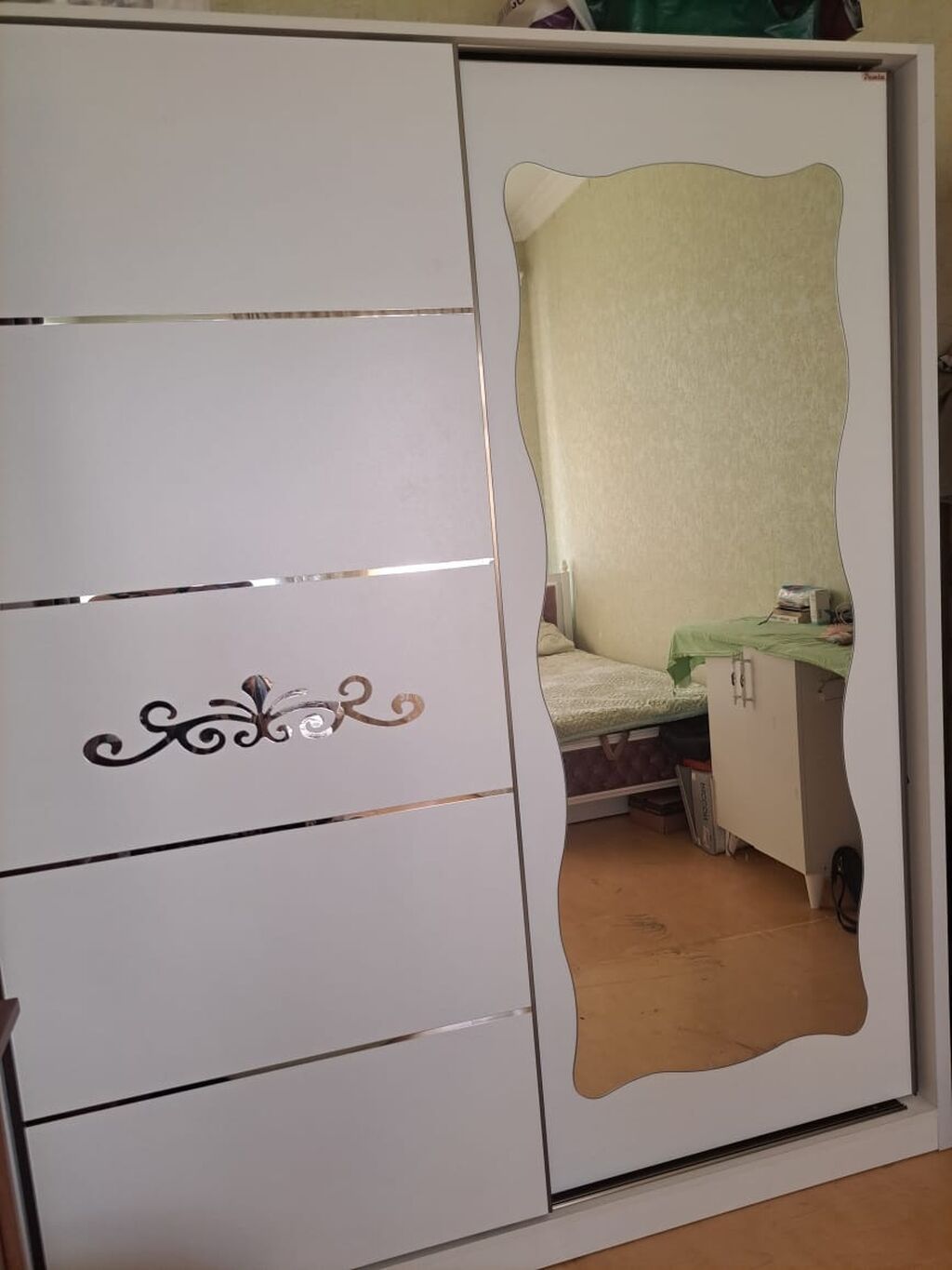 Dolab satılır 190₼. Problemi yoxdur. Ünvan bibiheybət — Şkaflar, Bakı