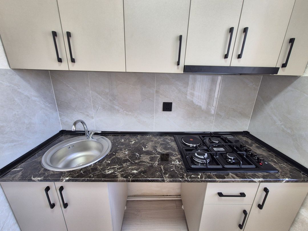 Satılır 2 otaqlı köhnə tikili 55 m² — Mənzil, Bakı (7)