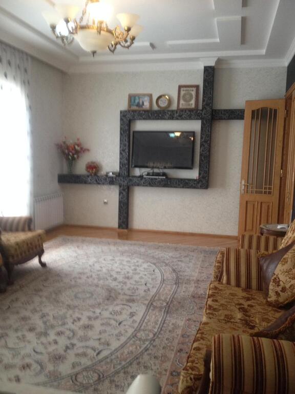 Satılır 6 otaqlı həyət evi/bağ evi 250 m² — Ev, villa, Bakı (8)