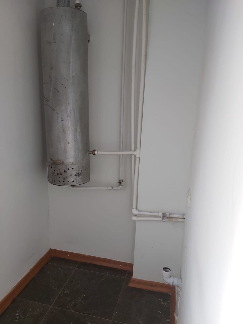 Gəncə, 4 otaqlı, Köhnə tikili, 82 kv. m — Mənzil, Gəncə (7)