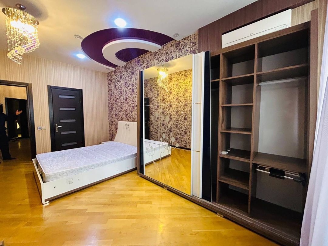 İcarəyə verilir 4 otaqlı yeni tikili 166 m² — Mənzil, Bakı (8)