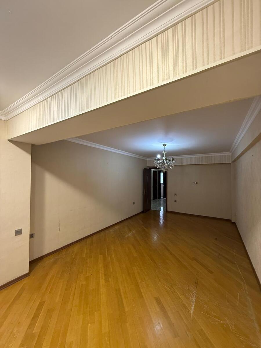 Satılır 2 otaqlı köhnə tikili 65 m² — Mənzil, Bakı (3)