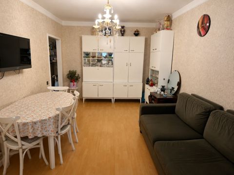 Satılır 2 otaqlı köhnə tikili 50 m² — Bakı