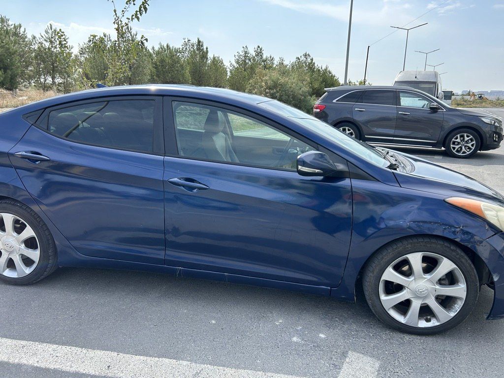 Hyundai Elantra, 1.8 L, 2013 il, 300 000 km 77-KM-639 — Avtomobillər, Bakı (3)