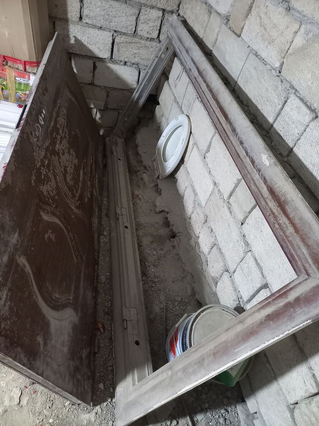 Metall qapı dəsti - Material: polad/metal qapı lövhəsi - Rəng: tünd — Pəncərələr, qapılar, balkonlar, Saray (2)