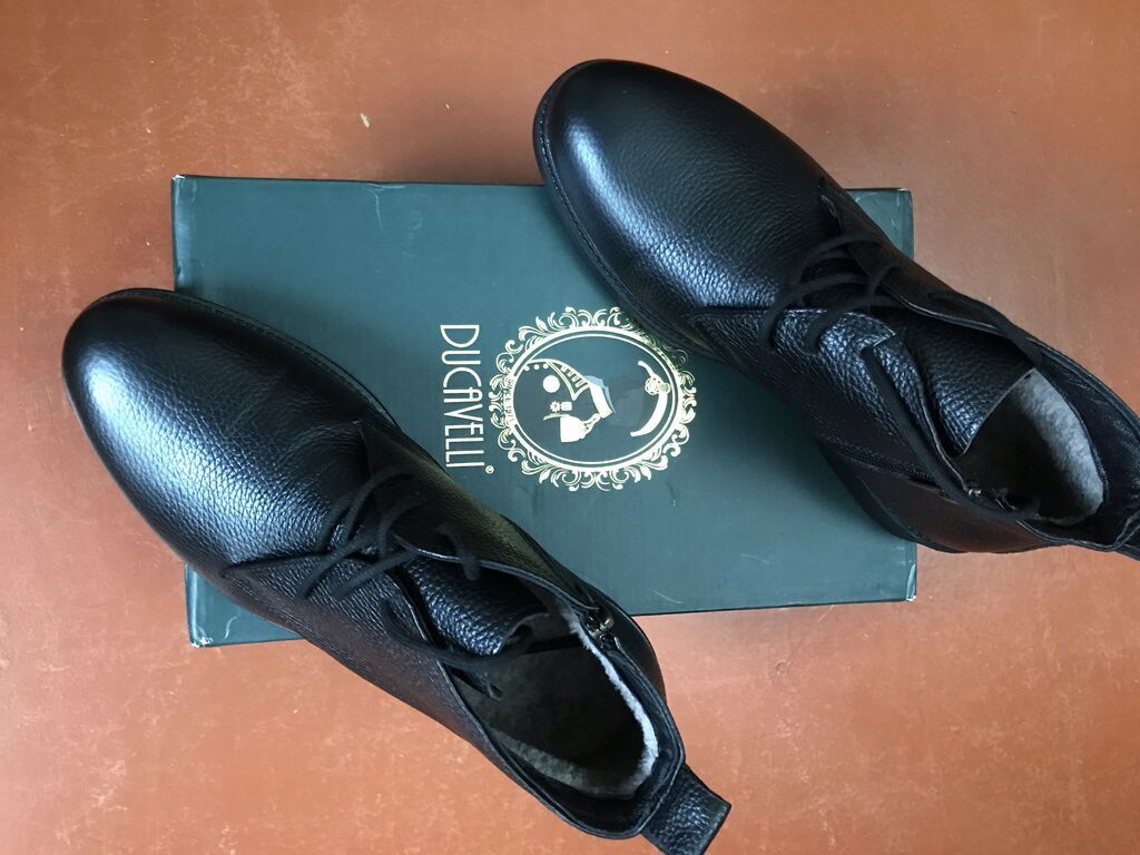 Türkiyədən yeni alınıb, təmiz dəridir. Materialı dana dərisidir. İçi — Botinka, Masazır (3)