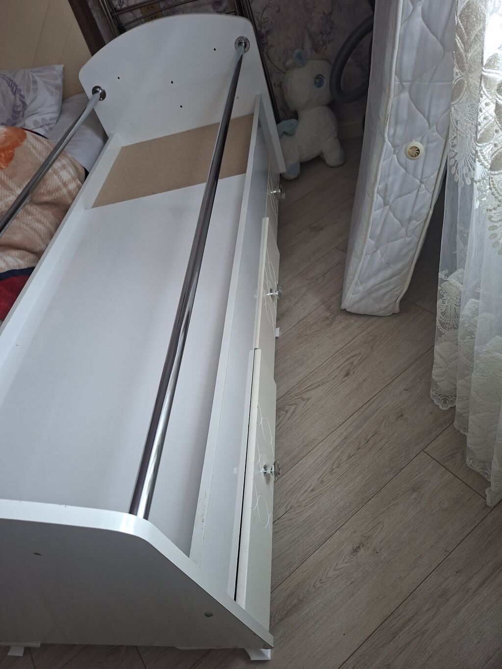 Oğlan və qız üçün, İşlənmiş, Dördbucaq, Beşik, Dəstsiz, Matras ilə, Yellənmə mexanizmsiz — Bəşikləri, Bakı