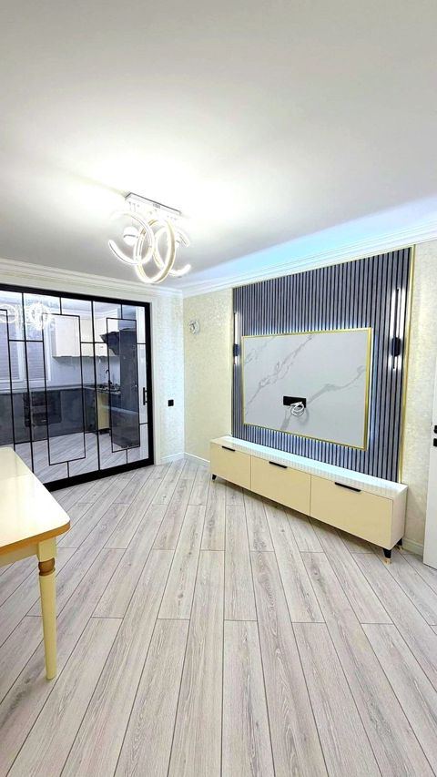 Satılır 3 otaqlı köhnə tikili 65.5 m² — Bakı