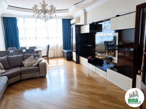 Satılır 3 otaqlı 133 m² yeni tikili Xalqlar Dostluğu m