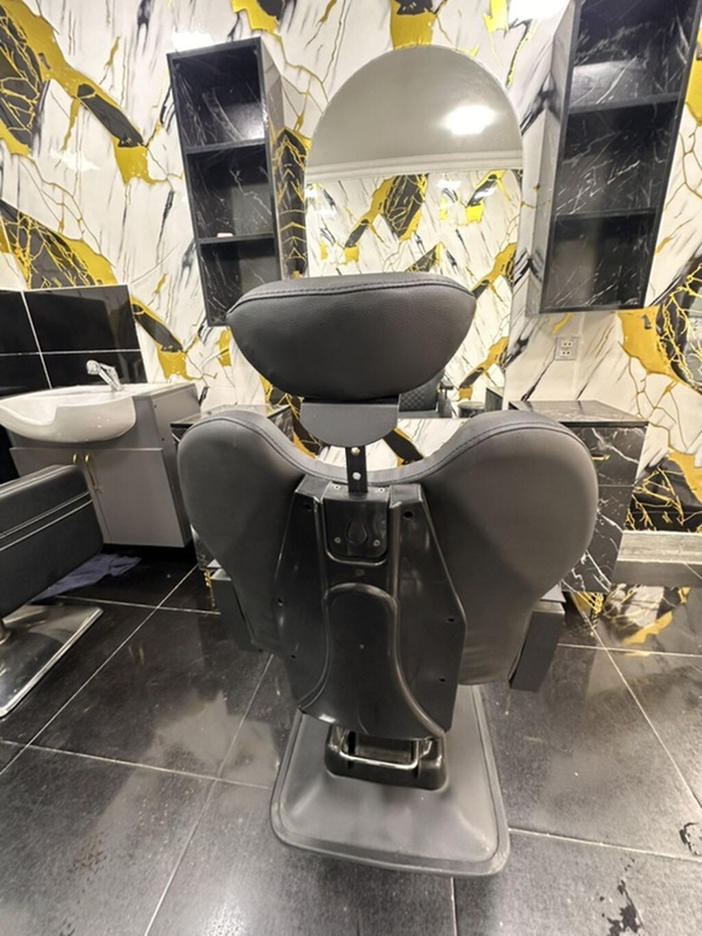 Bərbərxana avadanlıqları paketi - Bərbər kreslosu: Geniş oturacaq və — Salon mebeli, Bakı (4)