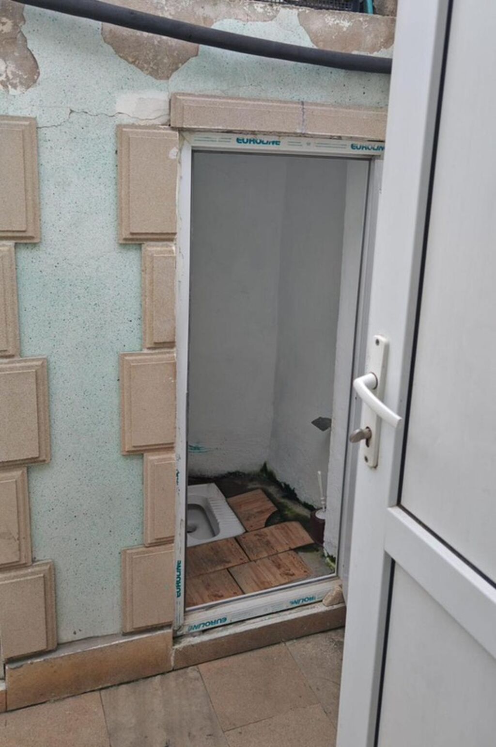 8 Noyabr metrosuna və Tibb Universitetinə yaxın həyət evi kirayə — Ev, villa, Bakı (5)