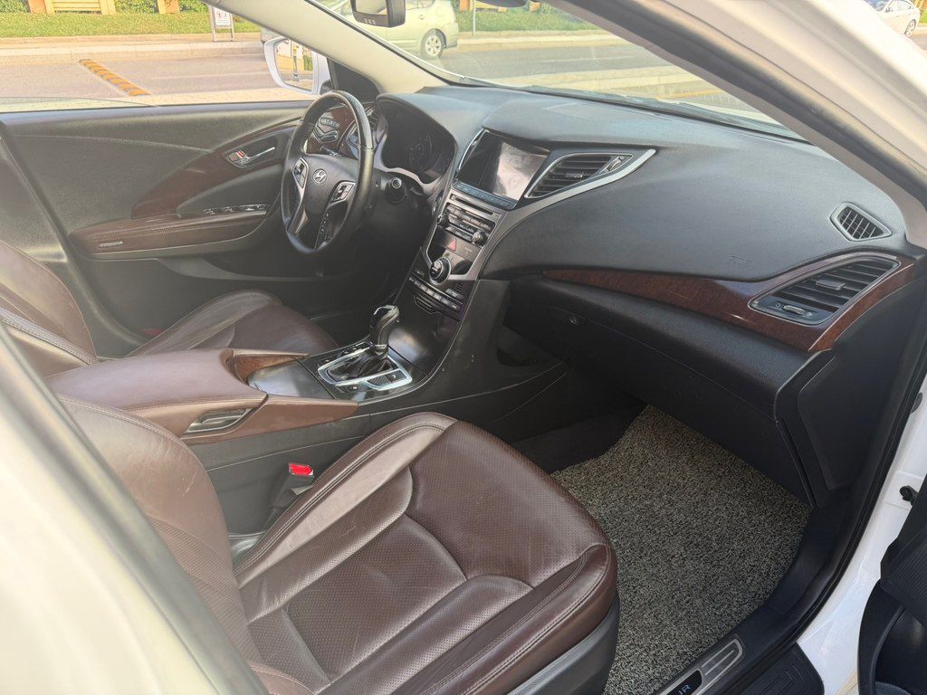 Hyundai Grandeur, 2.2 L, 2016 il, 370 000 km — Avtomobillər, Bakı (7)
