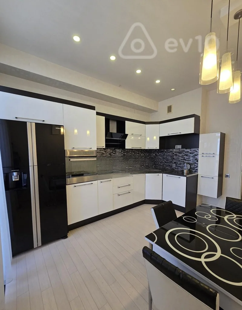 3 otaqlı mənzil, 130 m², Salamzadə — Mənzil, Bakı (5)