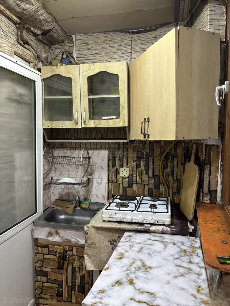 Kirayə verilir 2 otaqlı Həyət evi 40 m² Bakı, Səbail r — Ev, villa, Bakı (8)