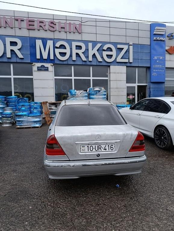 Mercedes C 180, 1.8 L, 1995 il, 70 000 km 10-UR-416 — Avtomobillər, Bakı (2)