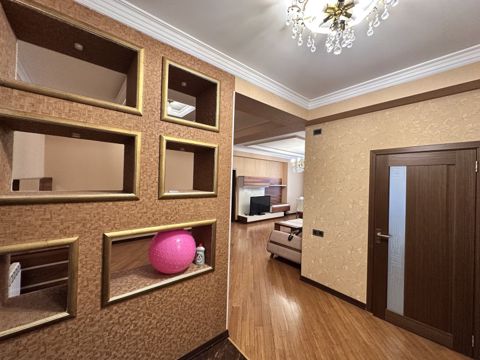 İcarəyə verilir 4 otaqlı yeni tikili 160 m² — Bakı