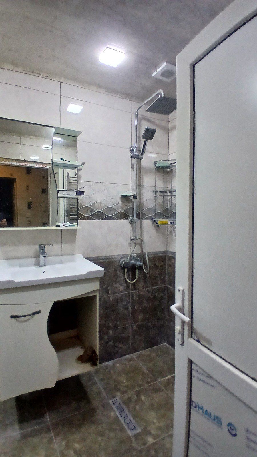 İcarəyə verilir 2 otaqlı köhnə tikili 52 m² — Mənzil, Bakı (7)