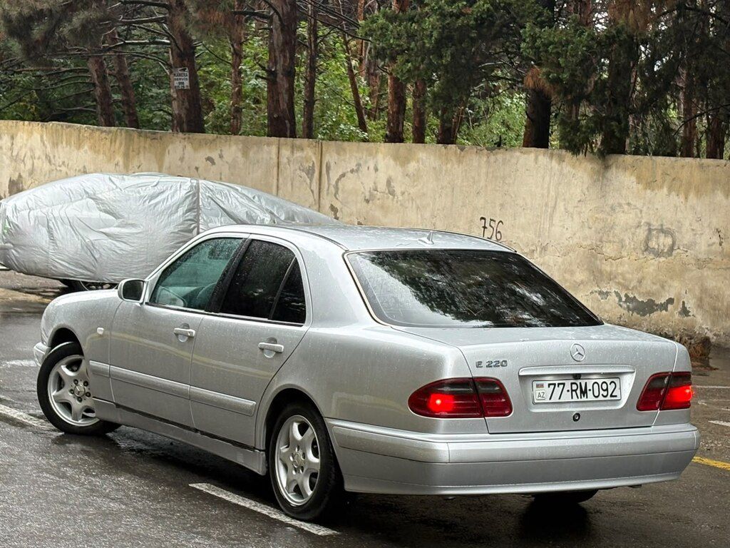 Mercedes E 200, 2.2 L, 1998 il, 245 000 km 77-RM-092 — Avtomobillər, Bakı (6)