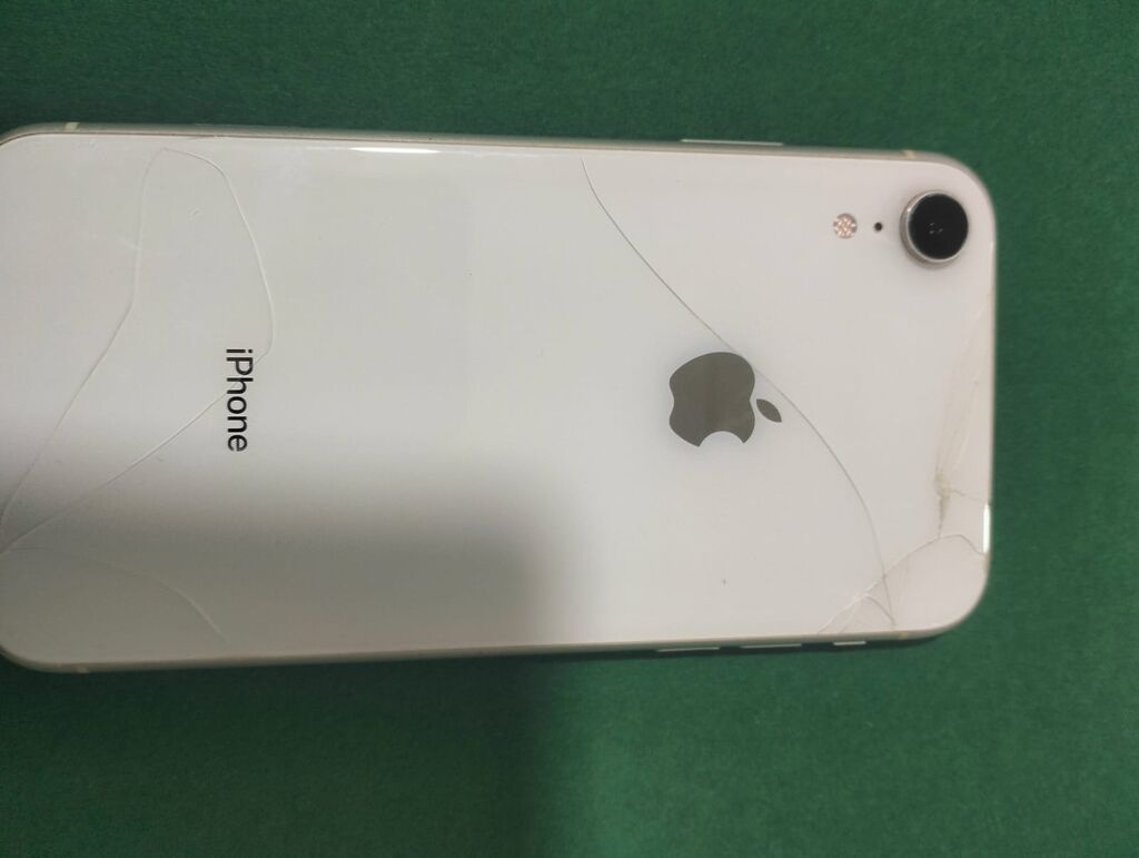 IPhone Xr, 128 GB, Ağ, Qırıq — Apple iPhone, Bakı