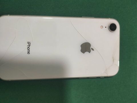 IPhone Xr, 128 GB, Ağ, Qırıq — Bakı