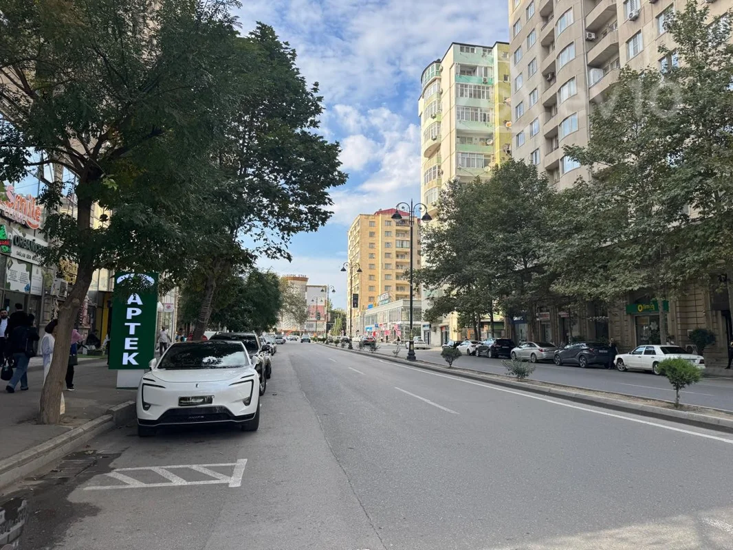 3 otaqlı mənzil, 150 m², Nəsimi rayonu — Mənzil, Bakı (3)
