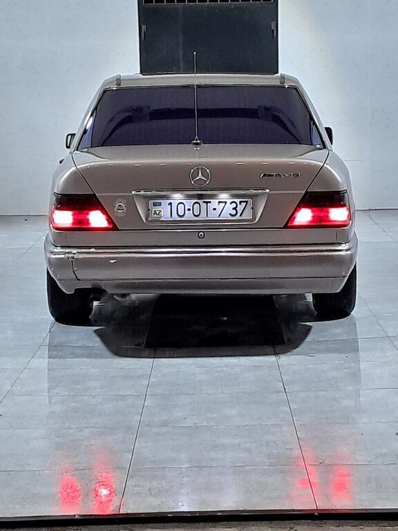 Mercedes E 220, 2.2 L, 1994 il, 666 350 km 10-OT-737 — Avtomobillər, Sabirabad (2)