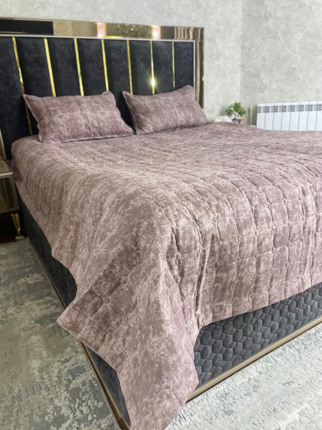 Örtük və yastıq üzləri dəsti Piramida Home Premium UT-52281, örtük 220x240 sm, 2 əd yastıq üzü 50x70 sm, ikinəfərlik, məxmər, çəhrayı — Mallar, Bakı (2)