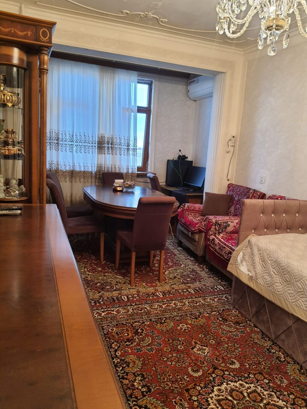Xalça Dekorativ, Azərbaycan — Xalılar, Bakı (2)