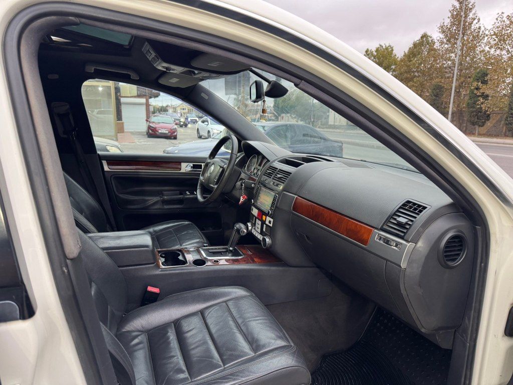 Volkswagen Touareg, 3.2 L, 2006 il, 276 341 km — Avtomobillər, Bakı (12)