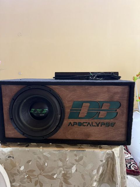 DB Apocalypse 2000rms 4000wat bass qutusu + Soundmax monoblok — Şəmkir