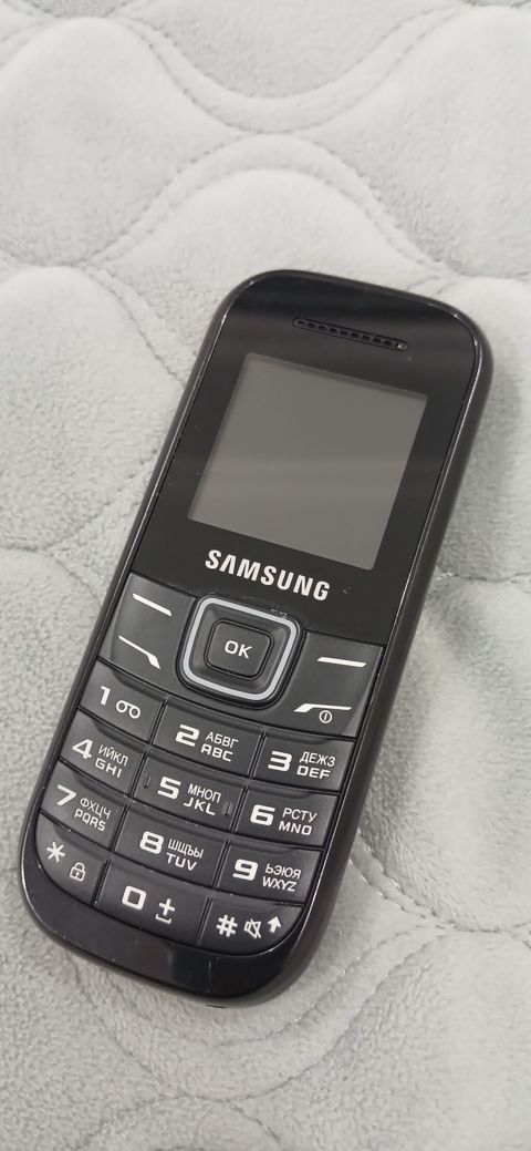 Samsung E1252, rəng - Qara, Düyməli — Sumqayıt