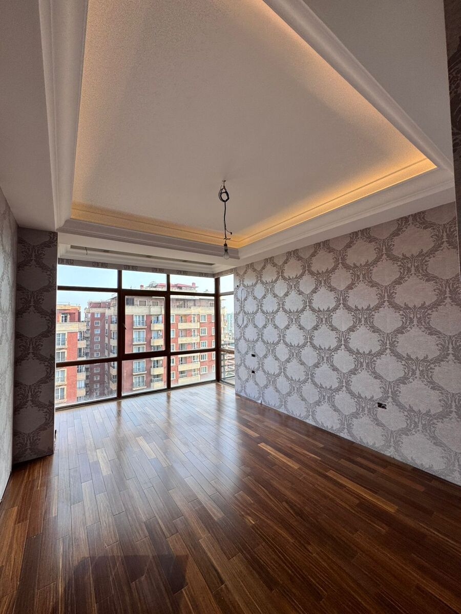 Satılır 4 otaqlı yeni tikili 200 m² — Mənzil, Bakı (12)