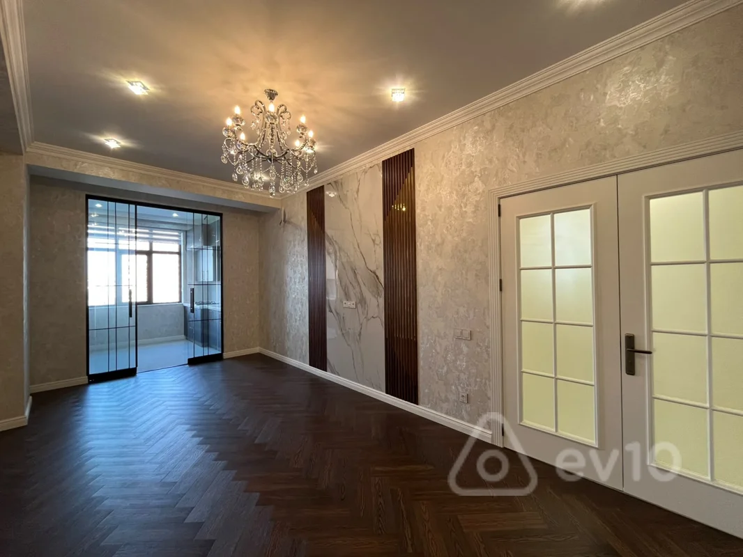 3 otaqlı mənzil, 114 m², Şamaxinka — 20 Yanvar və Avtovağzal metrolarına yaxın — Bakı
