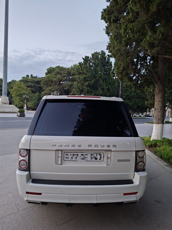 Land Rover Range Rover, 5.0 L, 2010 il, 128 000 km 77-OE-943 — Avtomobillər, Bakı (2)