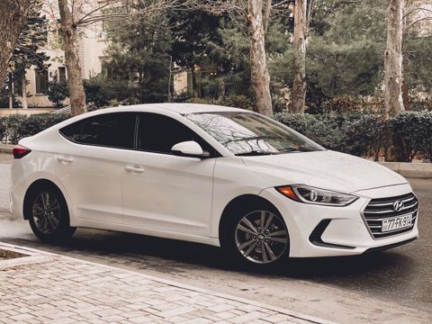 Hyundai Elantra, 2018 il — Bakı
