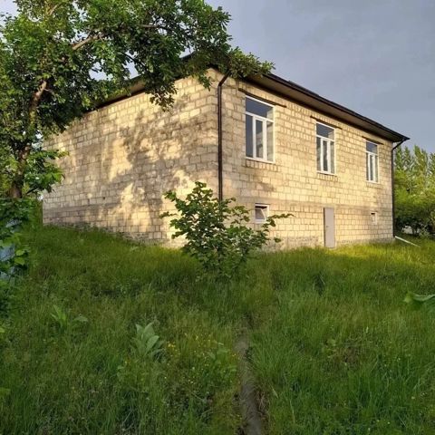 Satılır 3 otaqlı həyət evi/bağ evi 130 m² — Дом, вилла