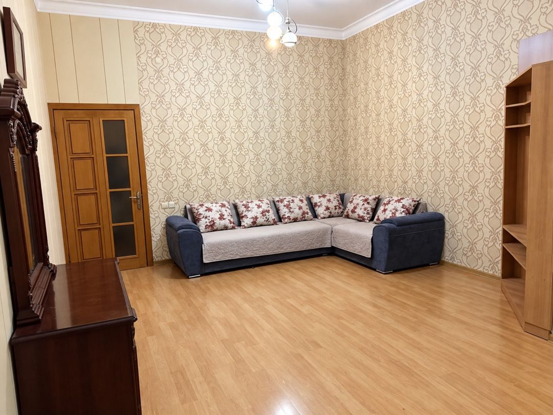 İcarəyə verilir 3 otaqlı köhnə tikili 100 m² — Mənzil, Bakı (2)