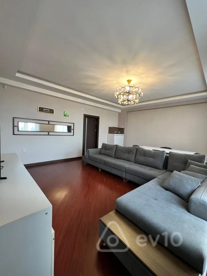 3 otaqlı mənzil, 130 m², Bakı, Koroğlu Rəhimov küç. — kirayə — Mənzil, Bakı (3)