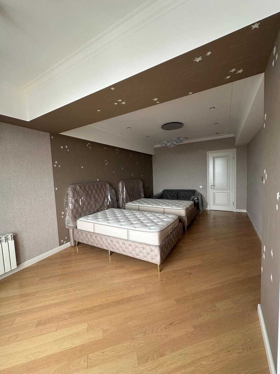 Satılır 5 otaqlı yeni tikili 235 m² — Mənzil, Bakı (10)