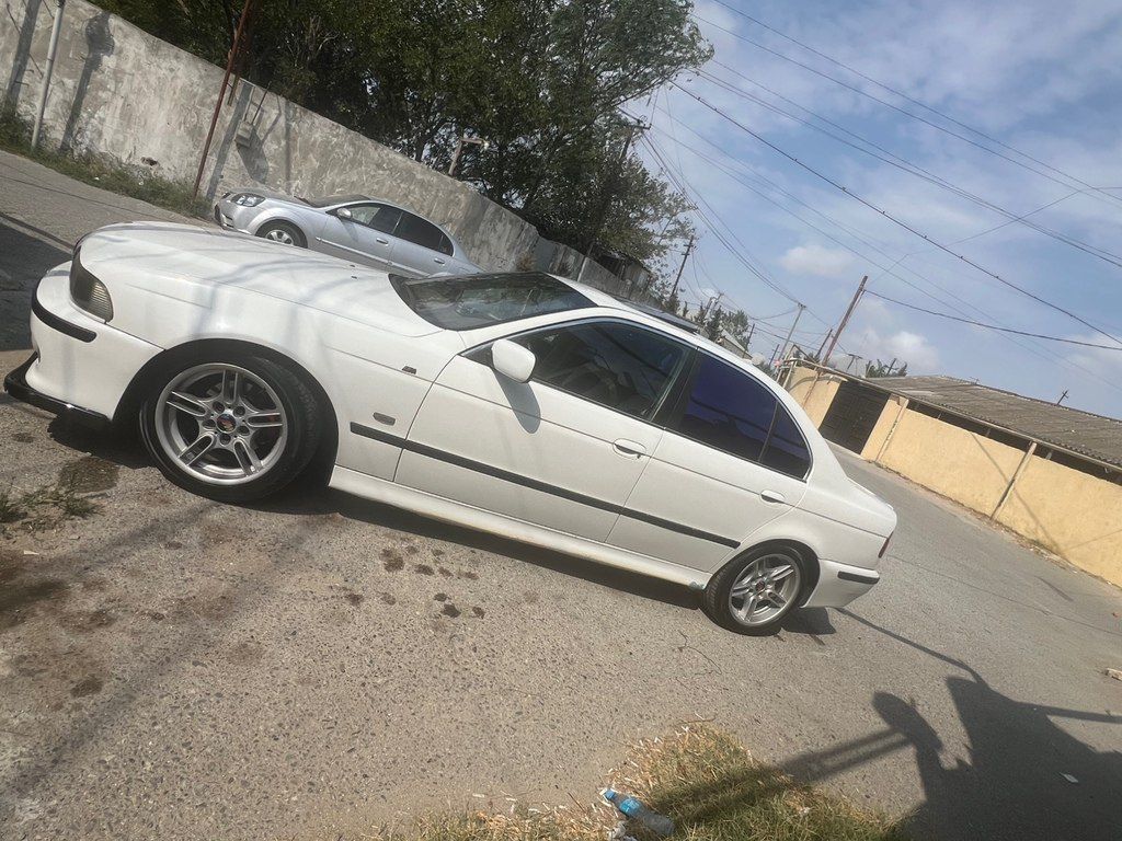 BMW 528, 2.8 L, 1998 il, 258 500 km 77-VY-387 — Avtomobillər, Bakı (6)