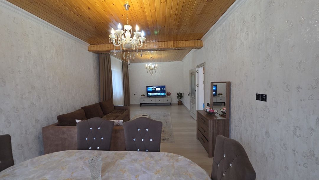 Satılır 4 otaqlı həyət evi/bağ evi 180 m² — Ev, villa, Bakı (2)