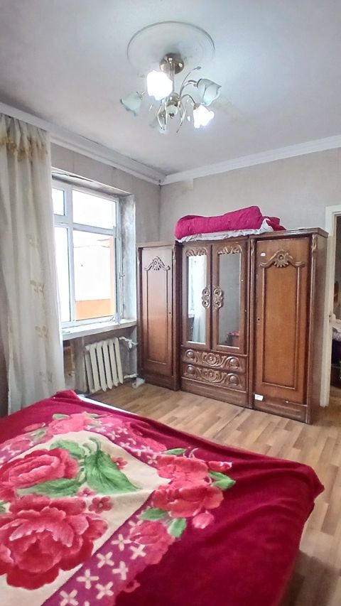 İcarəyə verilir 2 otaqlı köhnə tikili 52 m² — Bakı