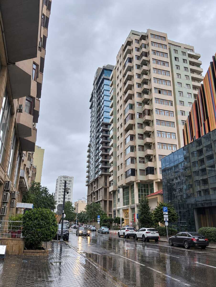Satılır 2 otaqlı köhnə tikili 81 m² — Mənzil, Bakı (9)