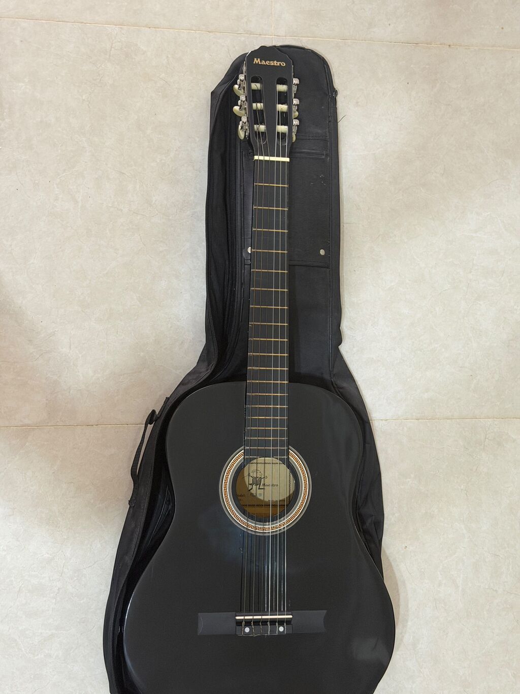 Gitar 2011 ci ilin gitaridi prablemi yoxdu ancaq arxasina seni sevirem — Gitarlar və digər simli alətlər, Lənkəran