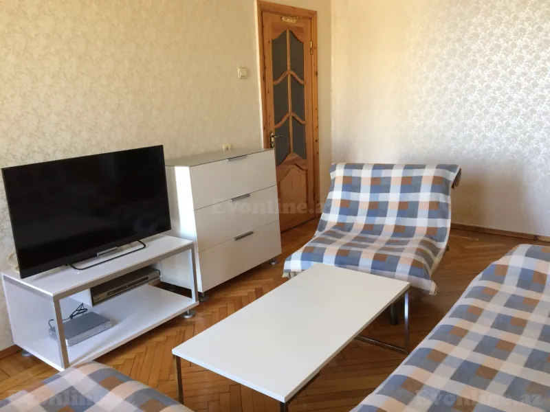 Satılır 1 otaqlı Mənzil Köhnə tikili 40 m² Bakı, Səbail r — Mənzil, Bakı (4)